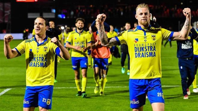 度对年轻球 度对年轻球